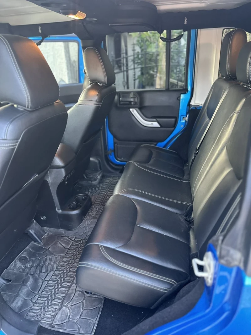 Jeep Wrangler SAHARA, снимка 7 - Автомобили и джипове - 51888510