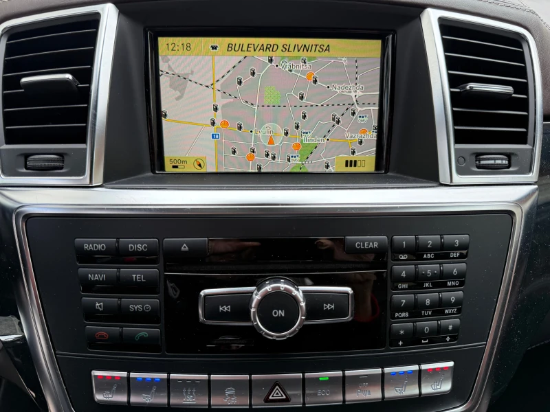 Mercedes-Benz ML 350 DESIGNO EDITION 1* AMG* ОБДУХВАНЕ* ПОДГРЕВ* ПЕЧКА, снимка 16 - Автомобили и джипове - 52431536