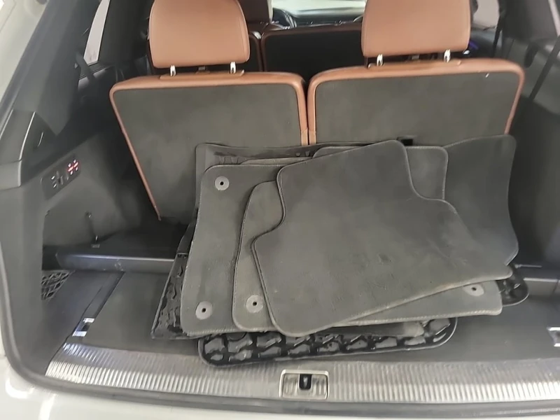 Audi Q7 * TECHNIK * CARFAX * БЕЗ ПЪРВОНАЧАЛНА ВНОСКА, снимка 17 - Автомобили и джипове - 53361342