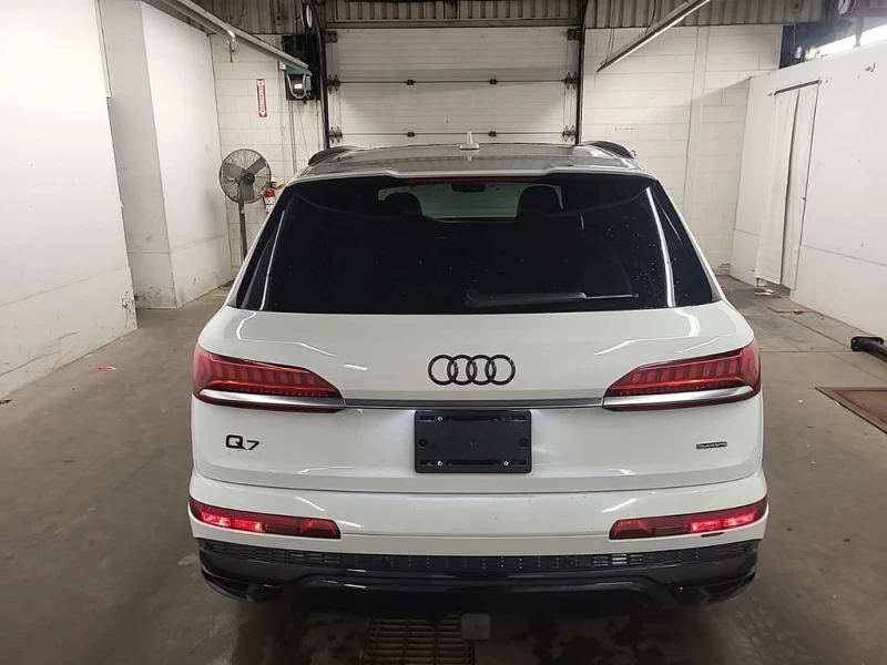 Audi Q7 * TECHNIK * CARFAX * БЕЗ ПЪРВОНАЧАЛНА ВНОСКА, снимка 7 - Автомобили и джипове - 53361342