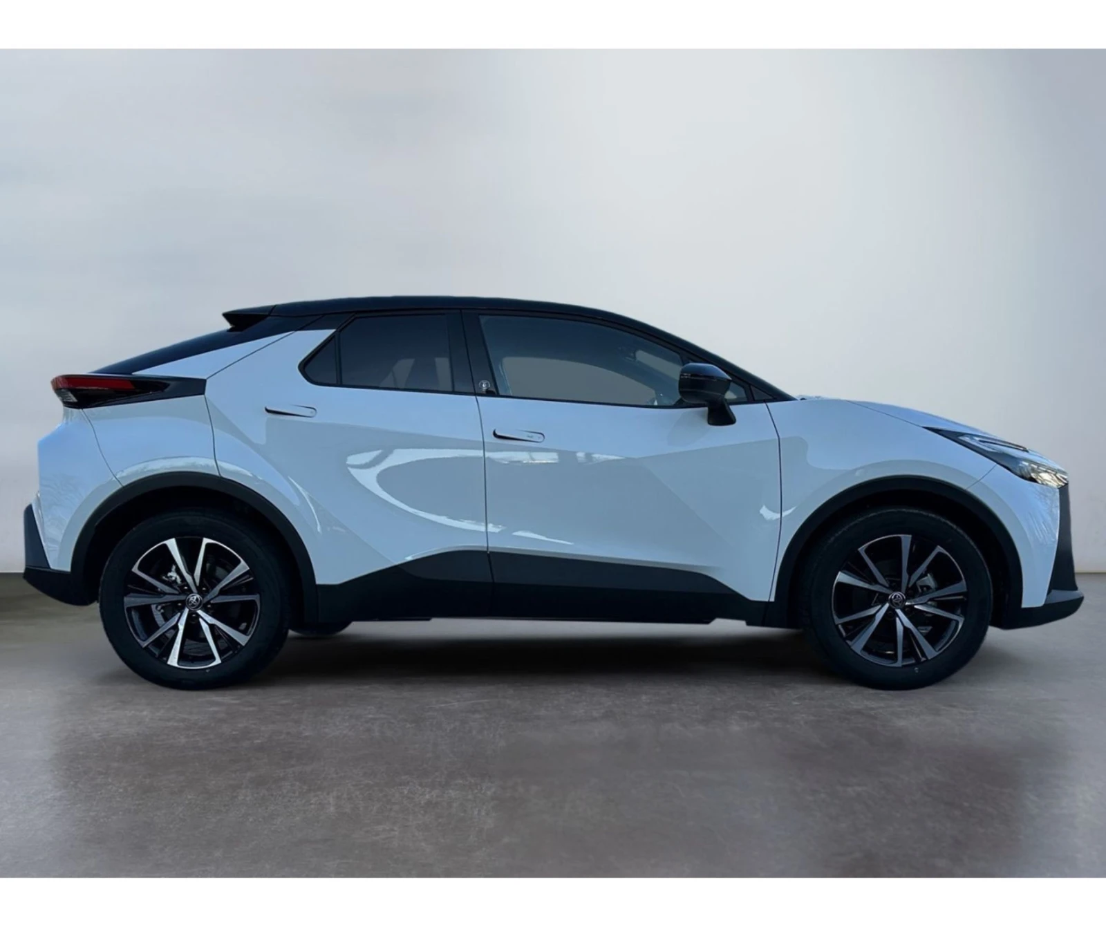 Toyota C-HR 2.0 Hybrid Team Deutschland - изображение 3