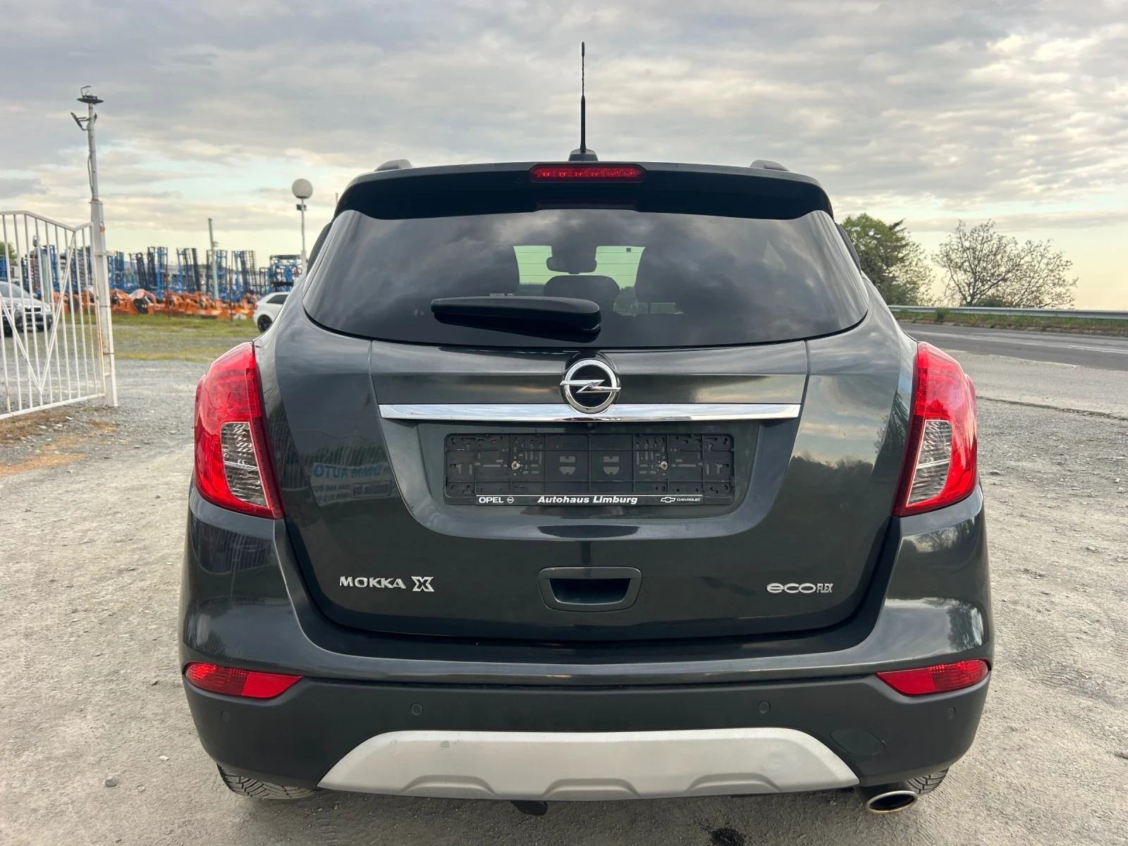 Opel Mokka X / 1.4 - 140 кс / ЕВРО6+ / ФАБРИЧНА ГАЗ ОТ ЗАВОДА - изображение 6