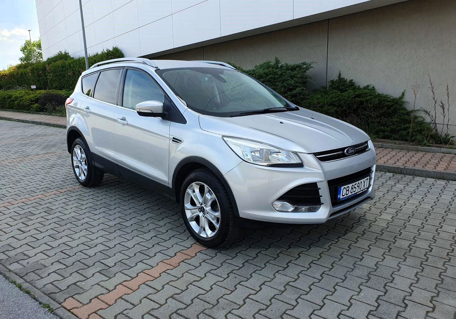 Ford Kuga 2.0TDCI/4x4/Automatic/Titanium - изображение 3