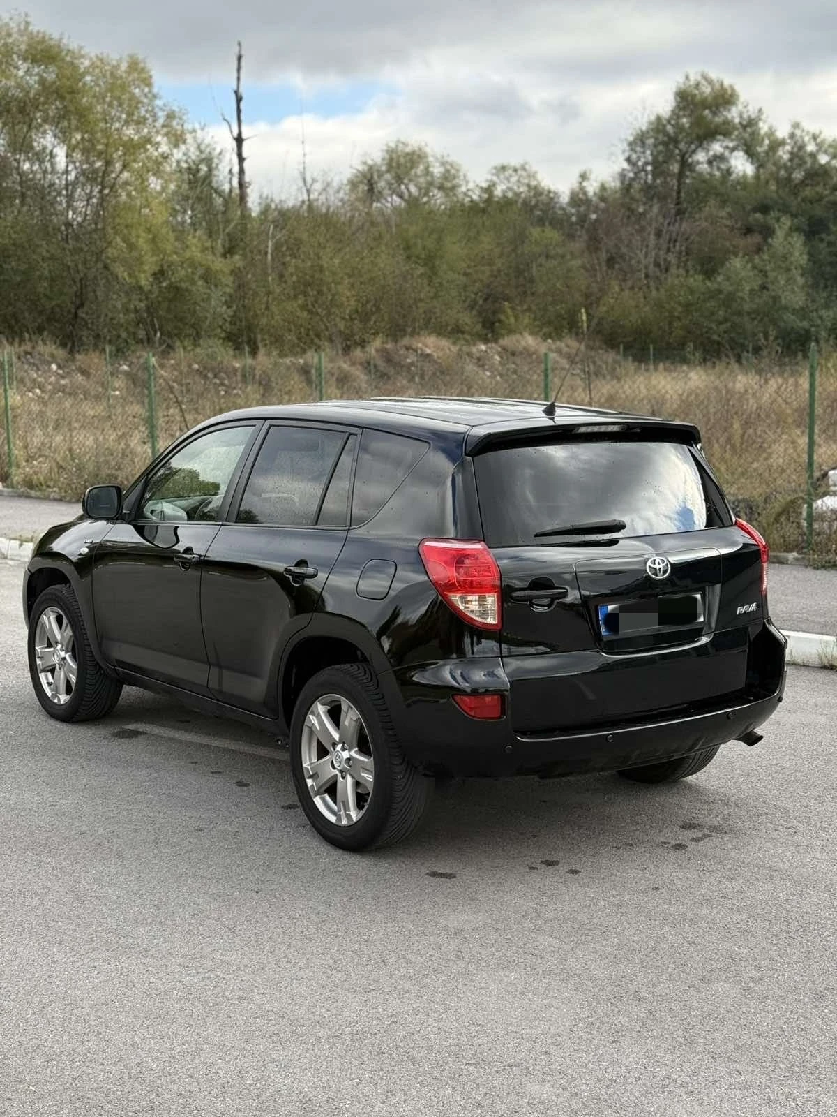 Toyota Rav4 2.2 D4D - изображение 5