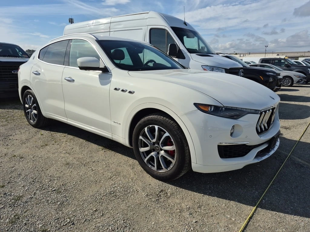 Maserati Levante * GRANLUSSO * CARFAX * БЕЗ ПЪРВОНАЧАЛНА ВНОСКА - изображение 2