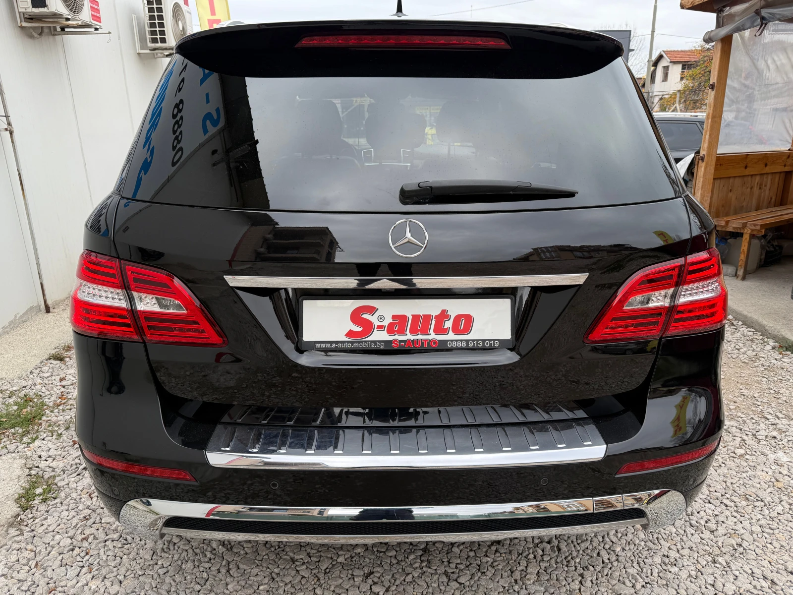 Mercedes-Benz ML 350 DESIGNO EDITION 1* AMG* ОБДУХВАНЕ* ПОДГРЕВ* ПЕЧКА - изображение 4