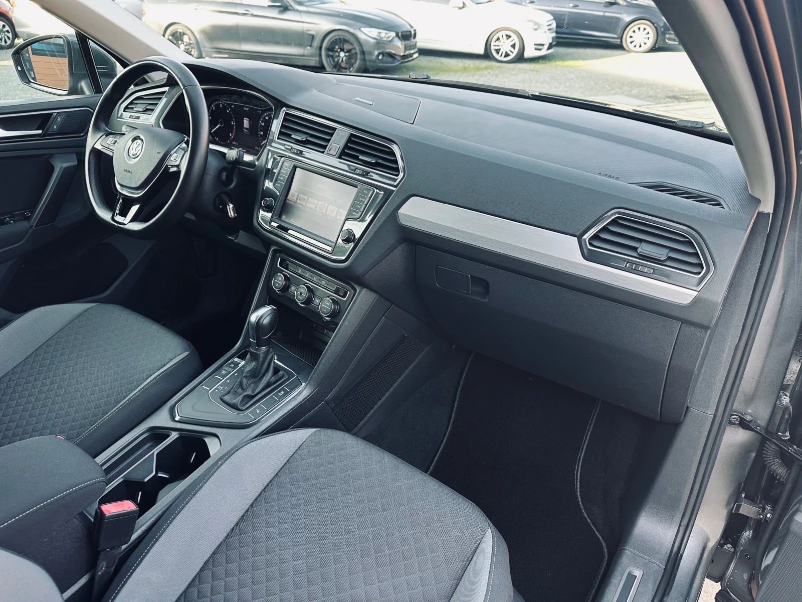 VW Tiguan 2.0 TDI/Distronic/Navi  | Mobile.bg   15