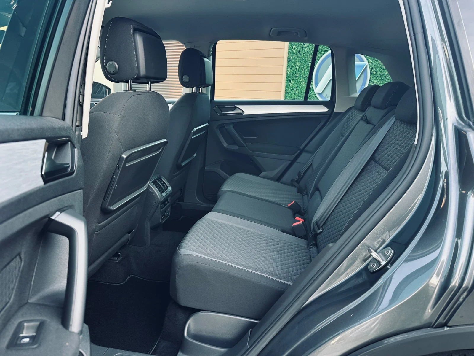 VW Tiguan 2.0 TDI/Distronic/Navi  | Mobile.bg   10