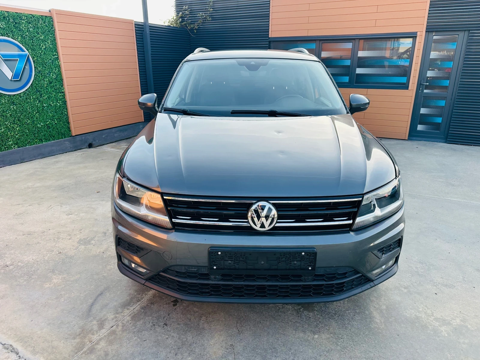VW Tiguan 2.0 TDI/Distronic/Navi  | Mobile.bg   2