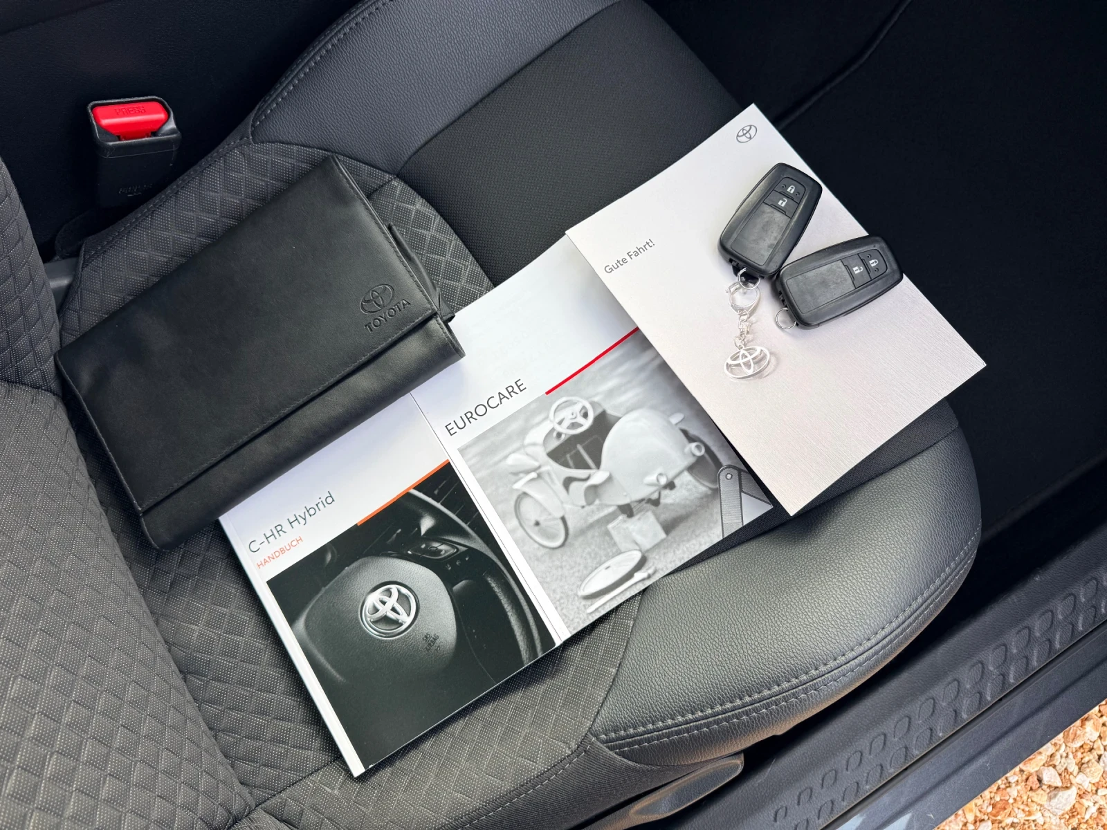 Toyota C-HR CLUB* BiTone* 54000��!* � ��������!* ���������* FA | Mobile.bg � ����������� 11