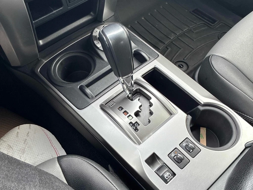 Toyota 4runner 4WD  CARFAX | Mobile.bg � ����������� 13