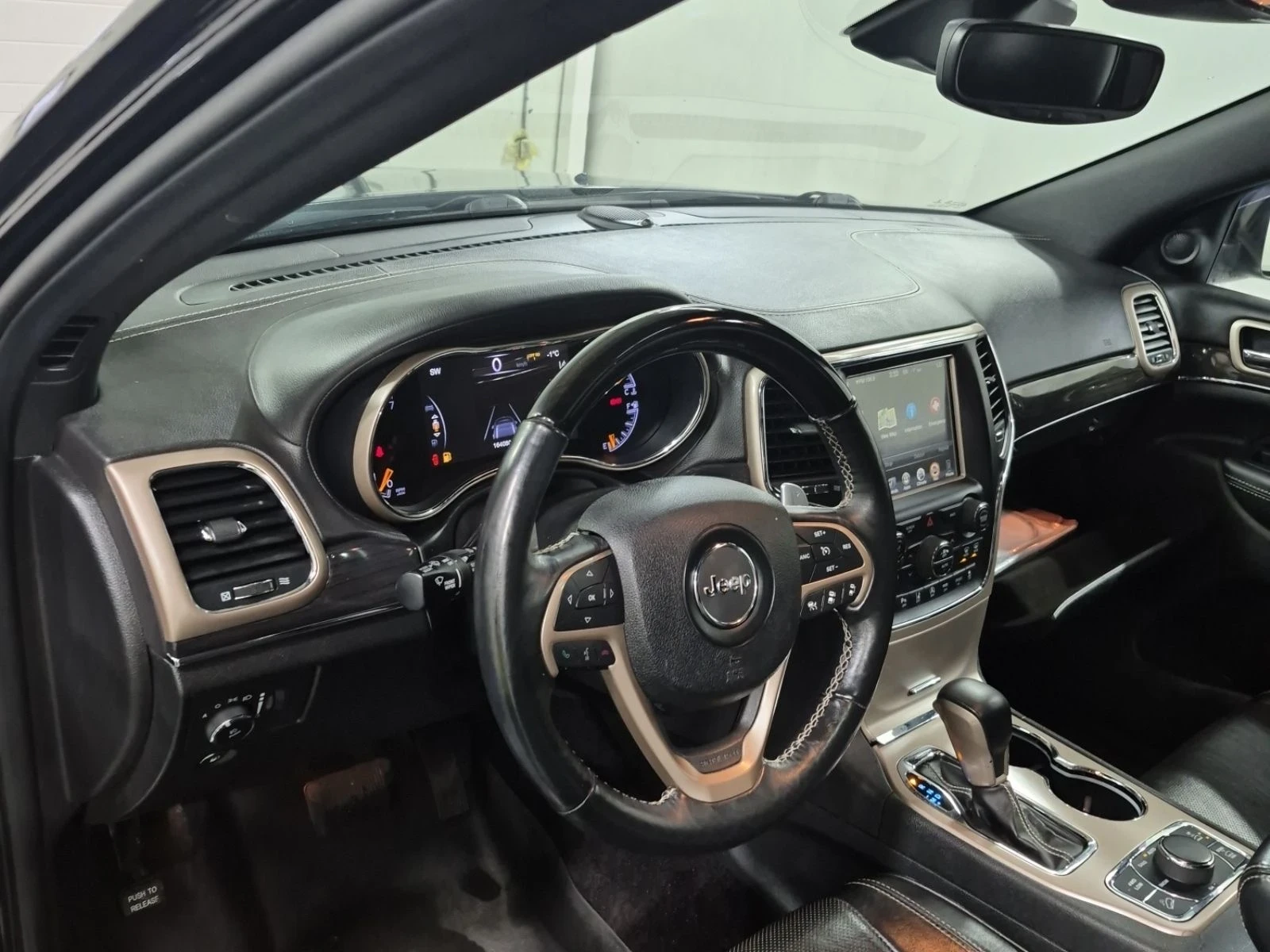 Jeep Grand cherokee Overland* AWD* Подгрев* Обдух* Пано* Камера - изображение 7