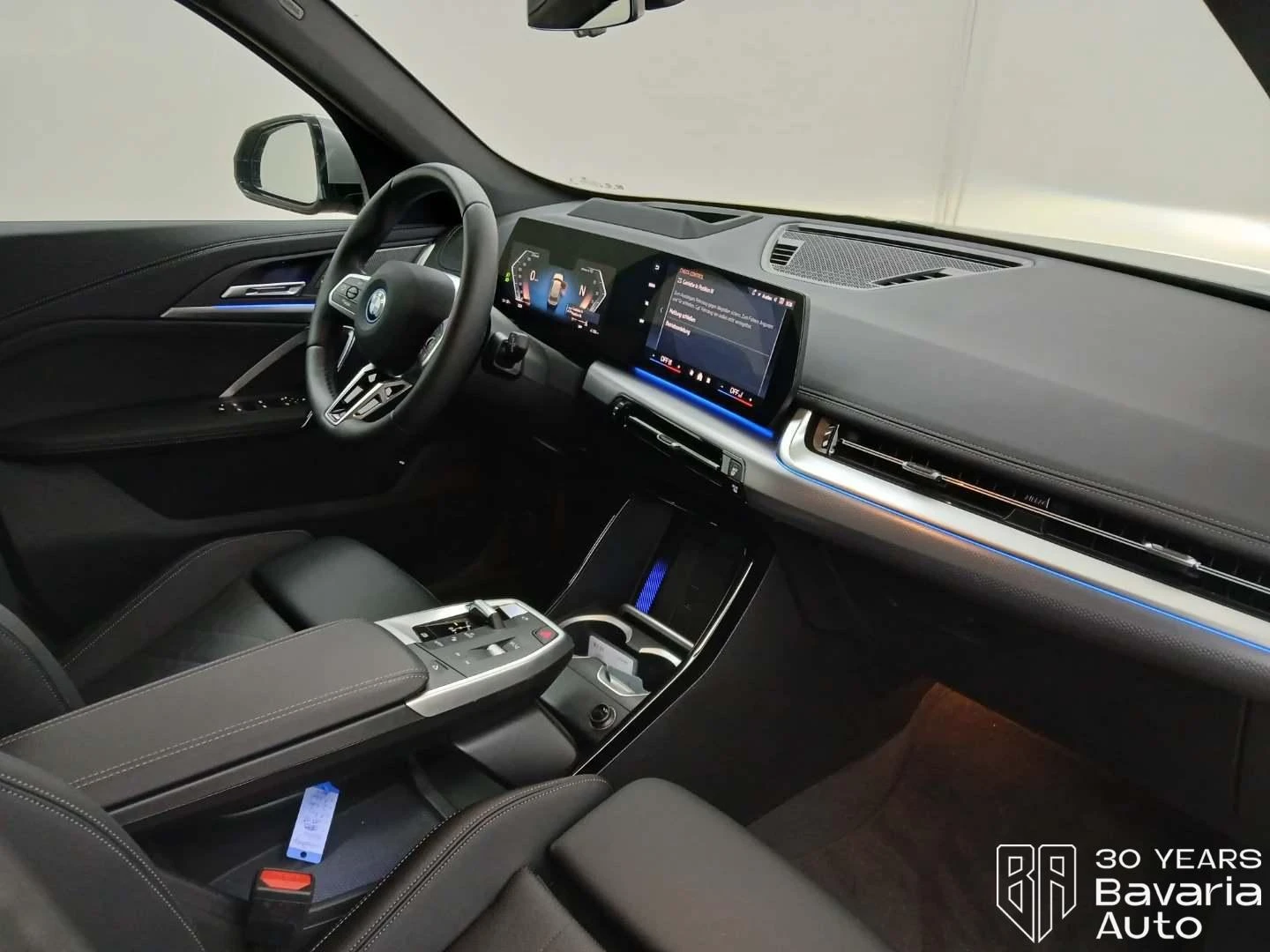 BMW iX1 30 xDrive M Sport Paket, снимка 6 - Автомобили и джипове - 53917145