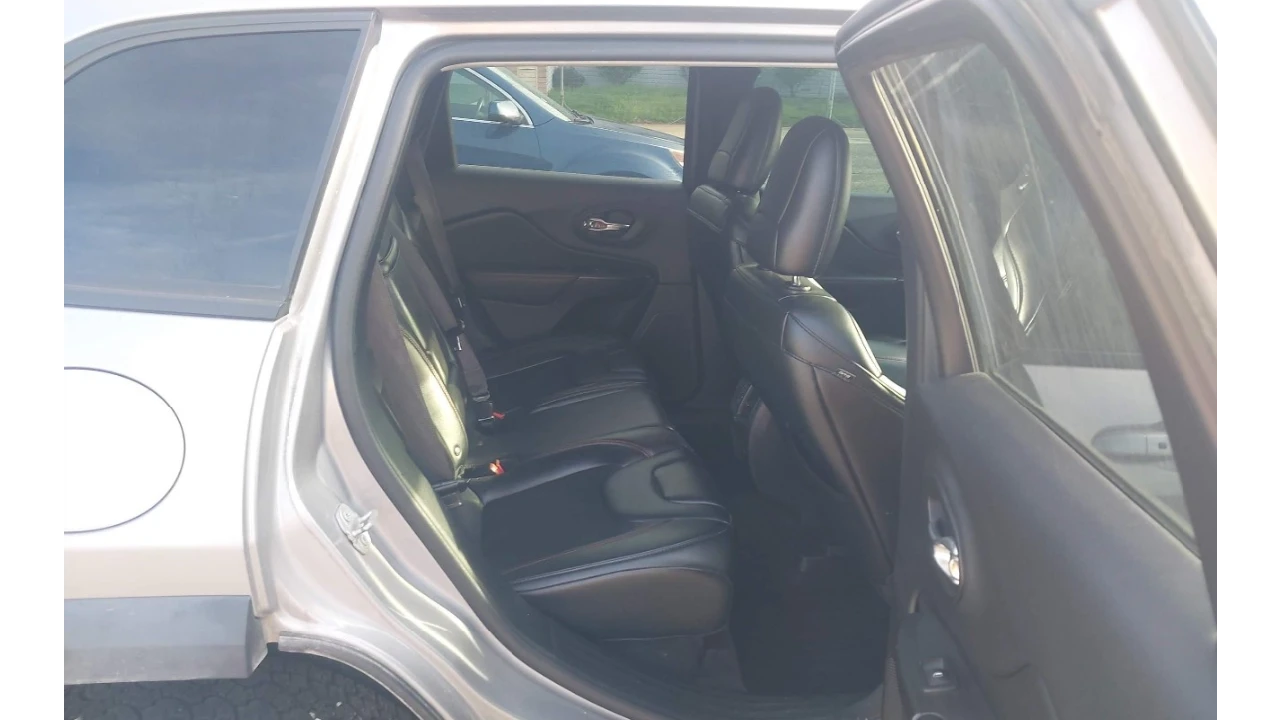 Jeep Cherokee TRAILHAWK 4X4, снимка 11 - Автомобили и джипове - 54411509