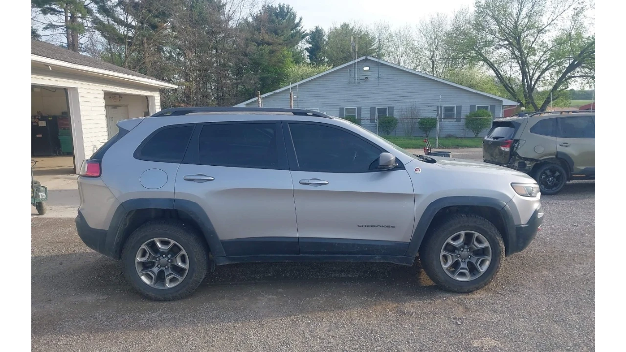 Jeep Cherokee TRAILHAWK 4X4, снимка 7 - Автомобили и джипове - 54411509