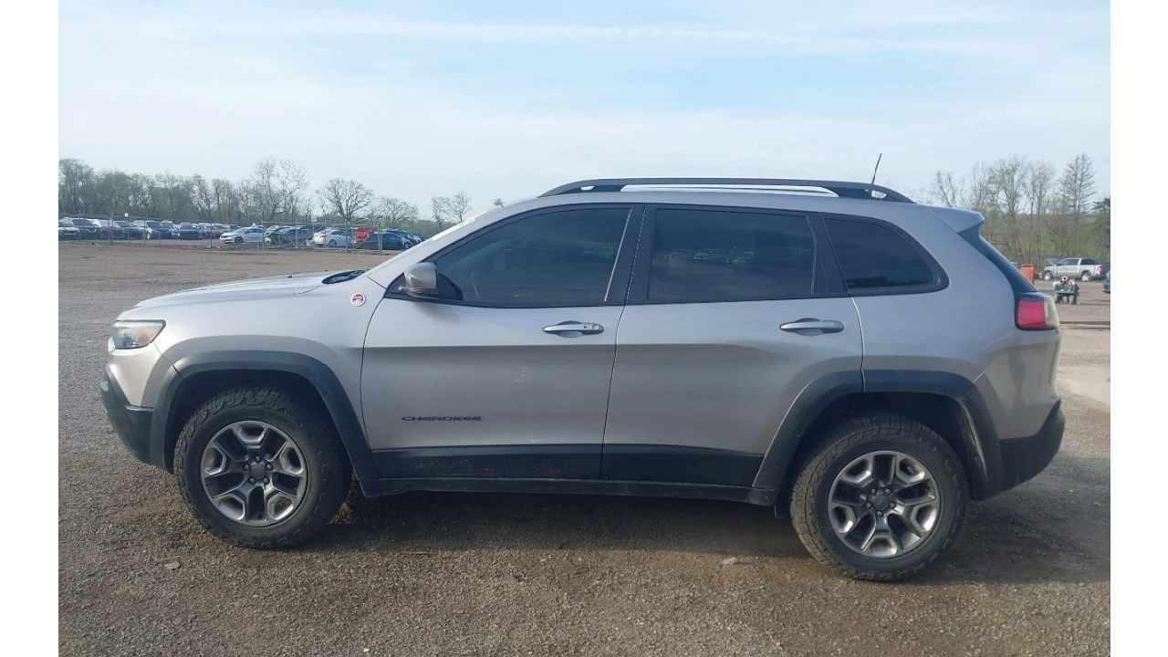 Jeep Cherokee TRAILHAWK 4X4, снимка 6 - Автомобили и джипове - 54411509