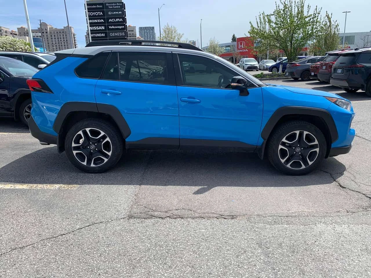 Toyota Rav4 * Trail * ПРЕДСТАВИТЕЛСТВО * 360 * ОБДУХВАНЕ, снимка 3 - Автомобили и джипове - 54585915