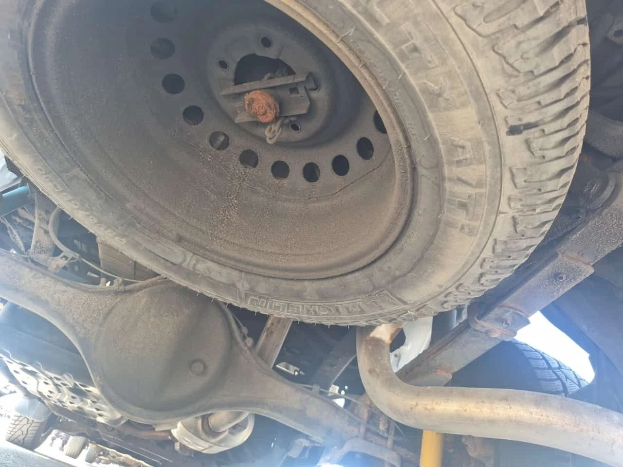 Toyota Tundra SR5 PLUS CREW CAB STD BED| CARFAX| АВТОКРЕДИТ, снимка 15 - Автомобили и джипове - 54656443