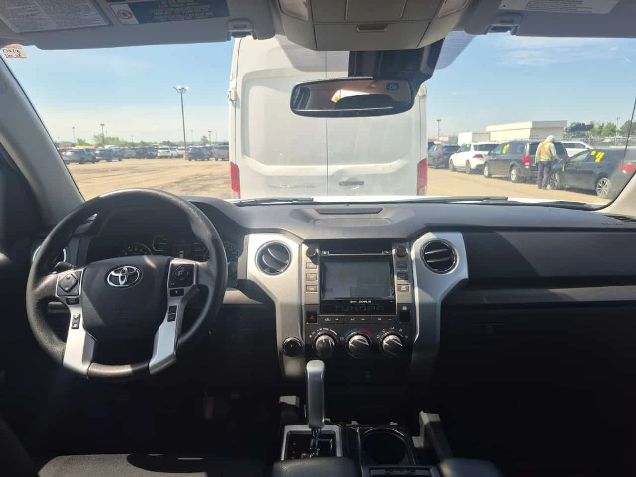 Toyota Tundra SR5 PLUS CREW CAB STD BED| CARFAX| АВТОКРЕДИТ, снимка 9 - Автомобили и джипове - 54656443