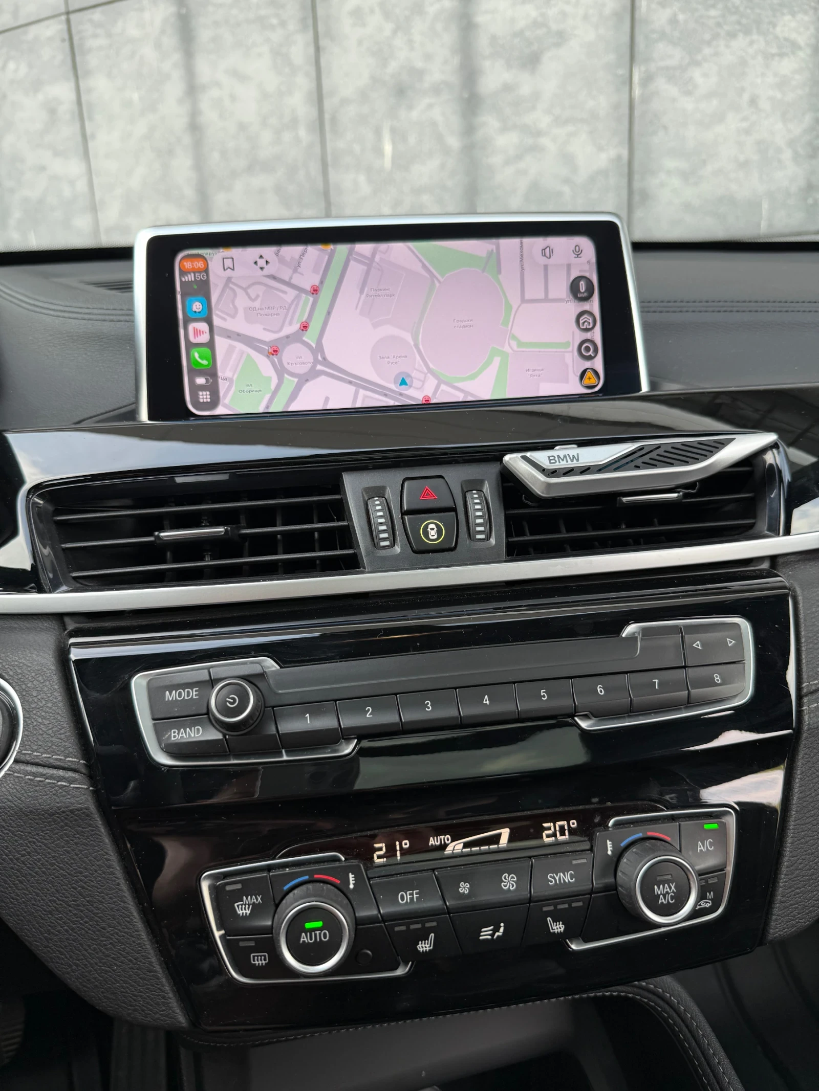 BMW X1 xDrive 28i 17300km!!, снимка 9 - Автомобили и джипове - 54673214