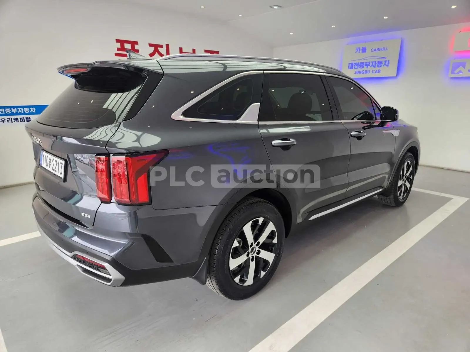 Kia Sorento 2.2 4x4| КАМЕРА| DISTRONIC| ОБДУХ| ВКЛ.ТЕХНОТЕСТ, снимка 2 - Автомобили и джипове - 54880070