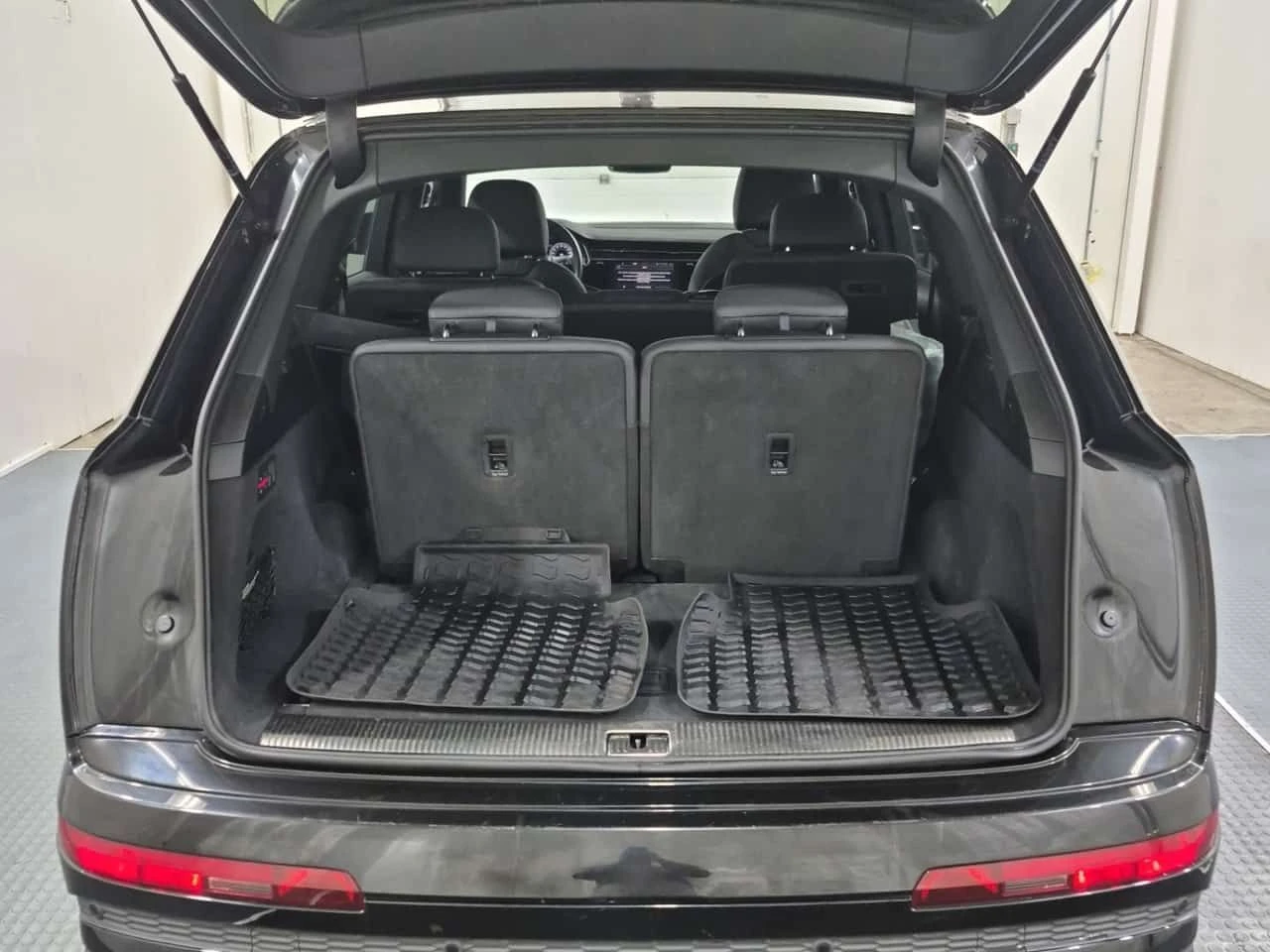 Audi Q7 * 2 КЛЮЧА * ОБДУХВАНЕ * ПАНОРАМА * АВТОКРЕДИТ * , снимка 15 - Автомобили и джипове - 54941314