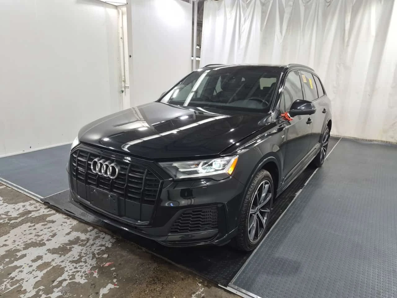 Audi Q7 * 2 КЛЮЧА * ОБДУХВАНЕ * ПАНОРАМА * АВТОКРЕДИТ * 
