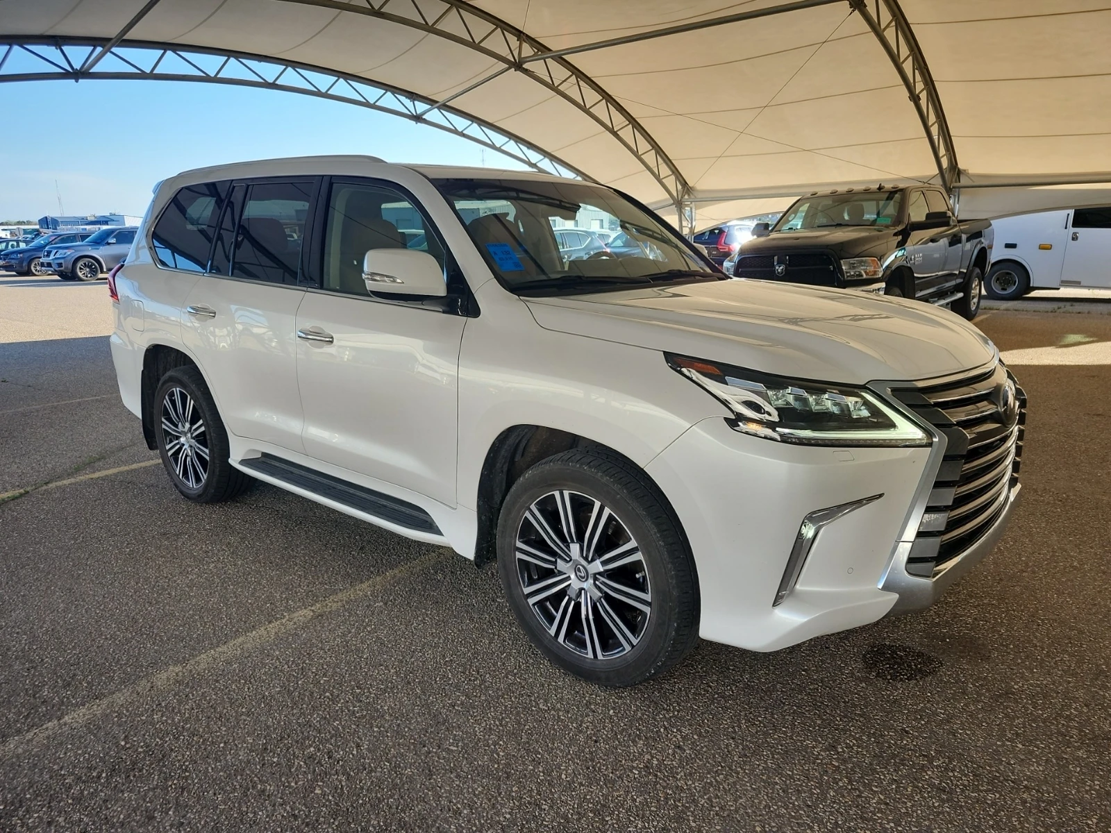 Lexus LX 570, снимка 3 - Автомобили и джипове - 55191711