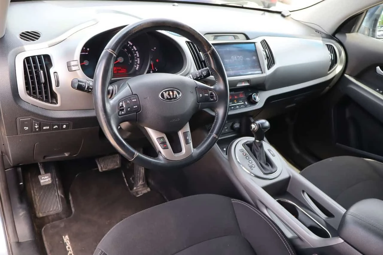 Kia Sportage * EX AWD | NO ACCIDENT | LOADED | SAFETY CERTIFICA, снимка 9 - Автомобили и джипове - 55421568