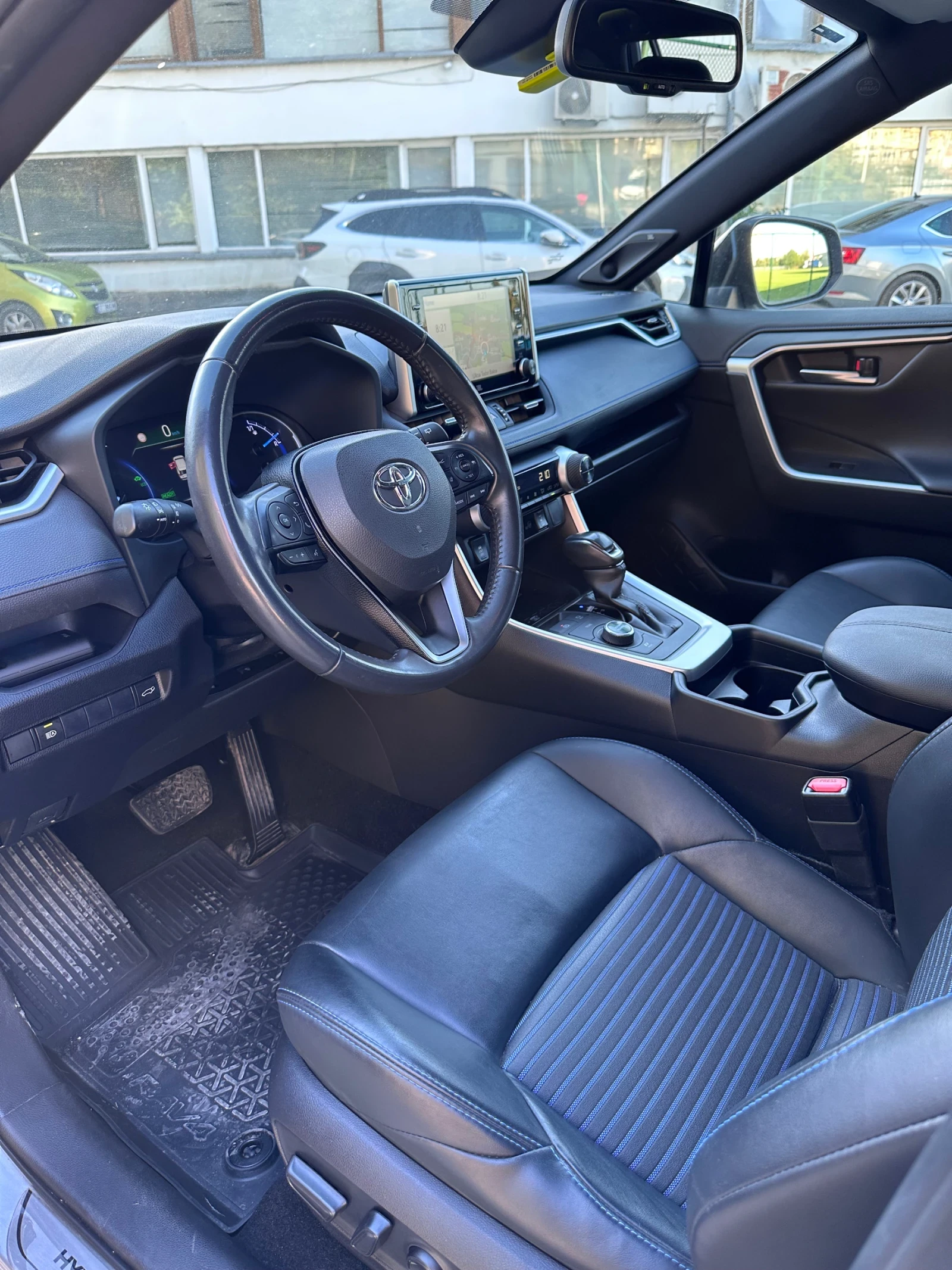 Toyota Rav4 2.5 Hybrid AWD 4X4, снимка 7 - Автомобили и джипове - 56002610