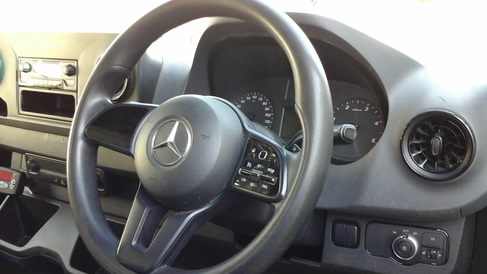 Mercedes-Benz Sprinter 315 Бордови  камион  - изображение 3