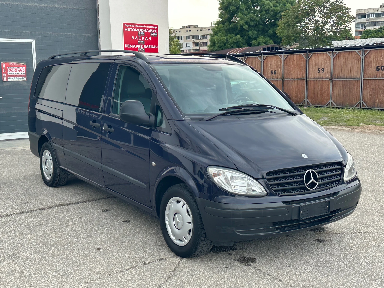 Mercedes-Benz Vito 2.2CDI 150hp 8места Long Италия, снимка 10 - Бусове и автобуси - 54610080