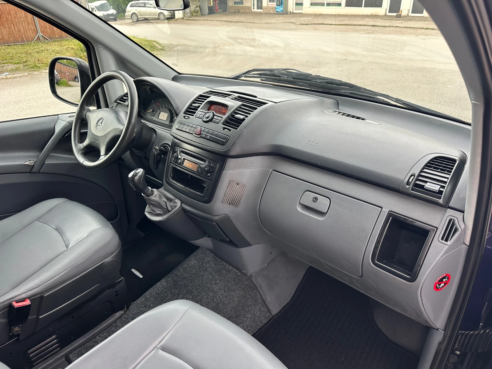 Mercedes-Benz Vito 2.2CDI 150hp 8места Long Италия, снимка 13 - Бусове и автобуси - 54610080