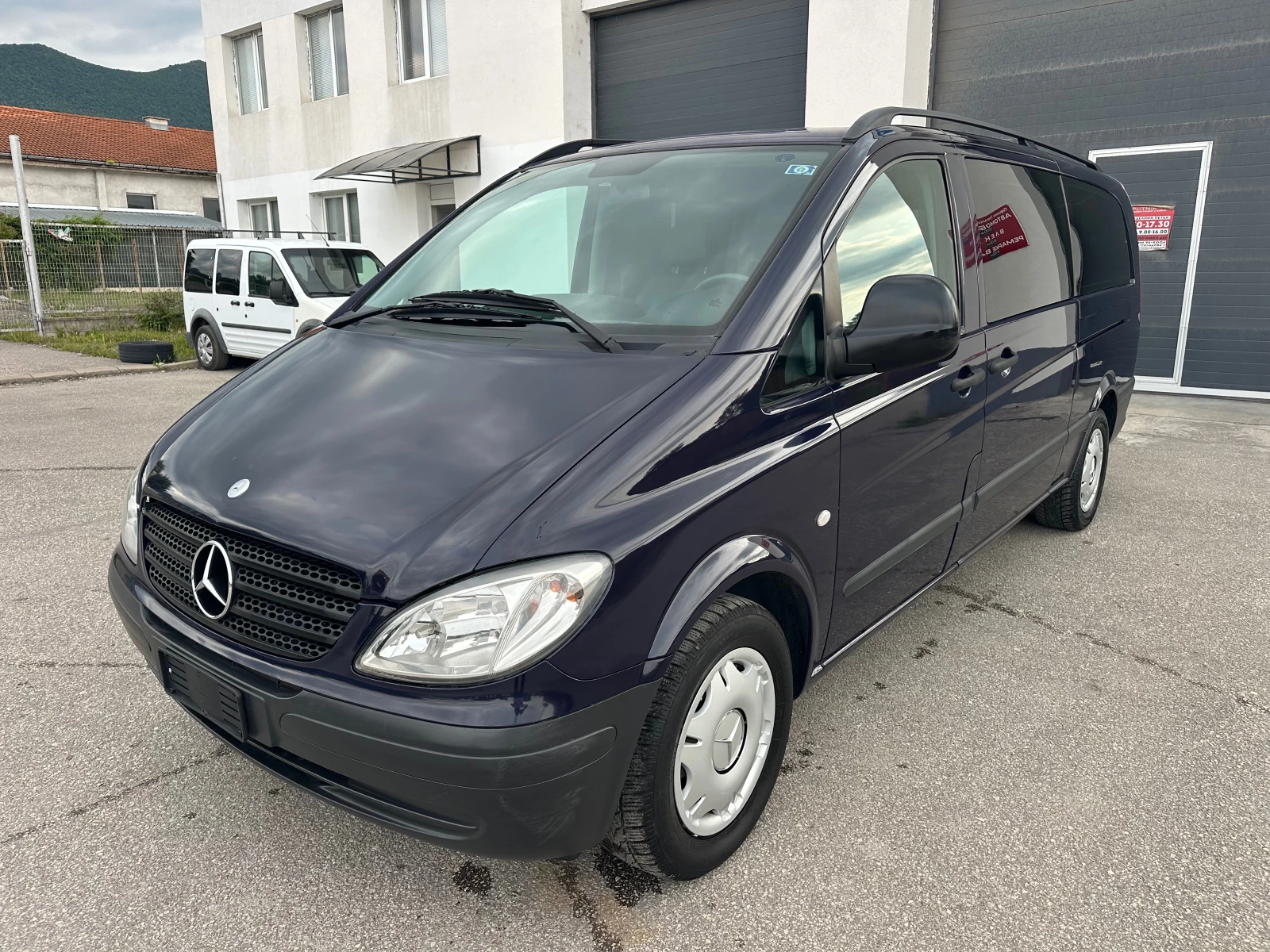 Mercedes-Benz Vito 2.2CDI 150hp 8места Long Италия, снимка 3 - Бусове и автобуси - 54610080