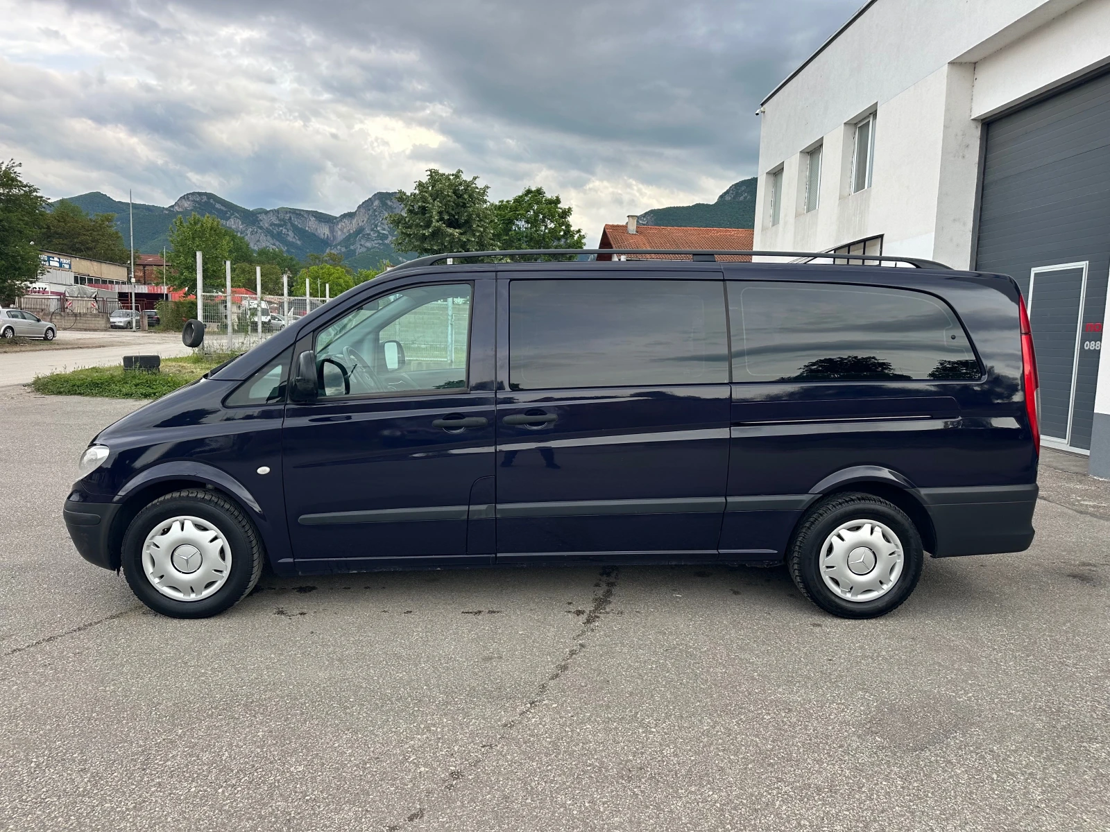 Mercedes-Benz Vito 2.2CDI 150hp 8места Long Италия, снимка 4 - Бусове и автобуси - 54610080