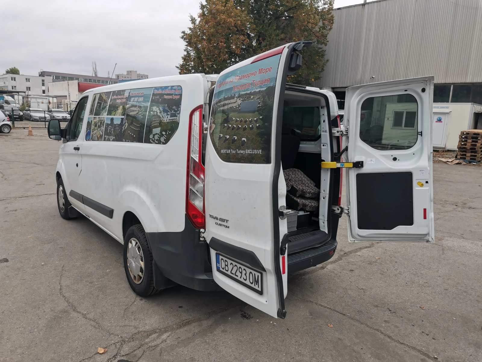 Ford Transit Custom 8+ 1, снимка 15 - Бусове и автобуси - 56680263