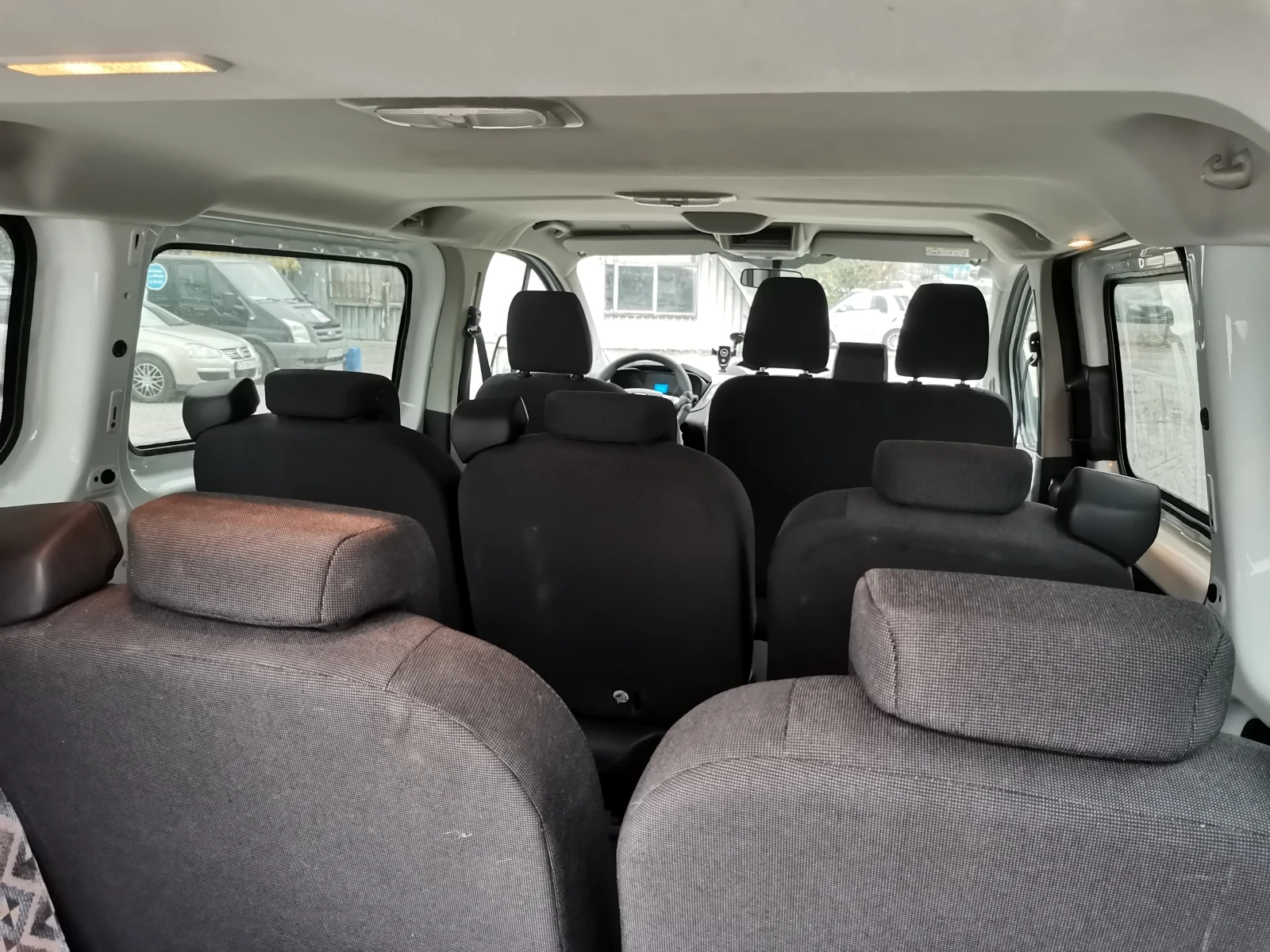 Ford Transit Custom 8+ 1, снимка 14 - Бусове и автобуси - 56680263