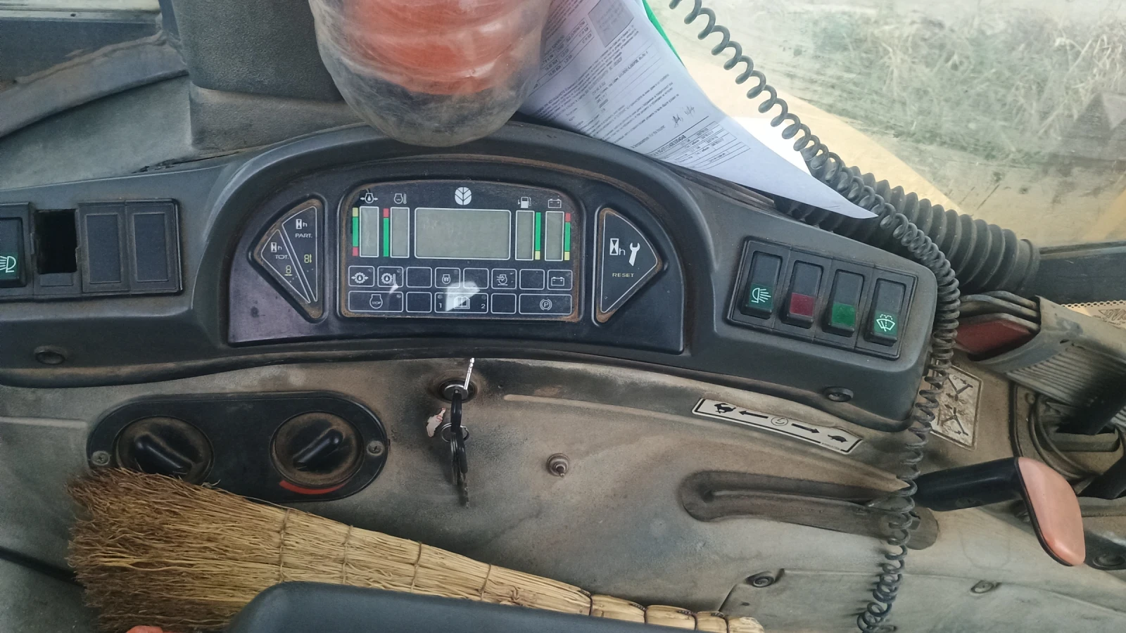 Багер New Holland 95 - изображение 6