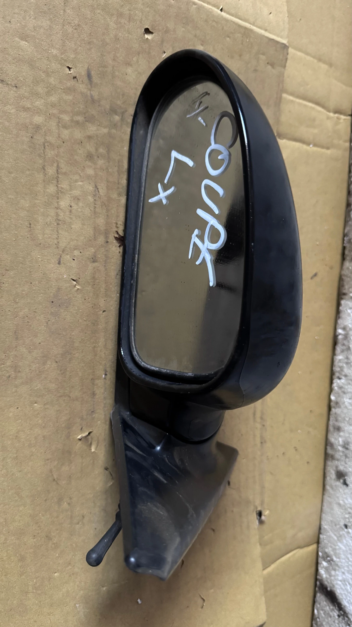   a Hyundai Coupe - E13010073 / E13020079  / 87605-27150 | Mobile.bg   1