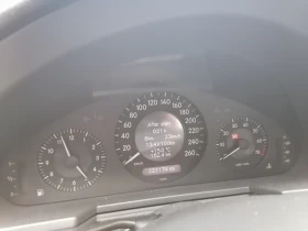 Mercedes-Benz E 200, снимка 7