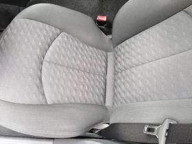 Mercedes-Benz E 200, снимка 8