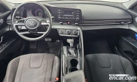 Hyundai Elantra 1.6 LPi Style, снимка 10