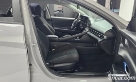 Hyundai Elantra 1.6 LPi Style, снимка 16