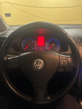 VW Touran 2.0 170кс Автомат, снимка 10