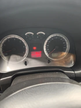 VW Golf - 2200 € / 4302.83 лв. - 20883683 6