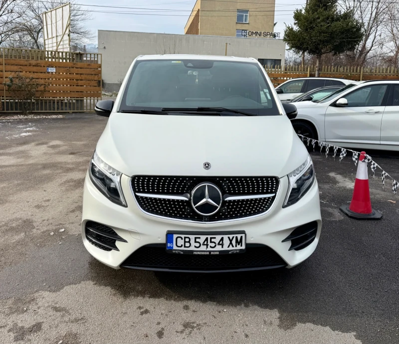 Mercedes-Benz V 300 LONG AMG 4-matic 360* Burmester, снимка 2 - Автомобили и джипове - 48440345