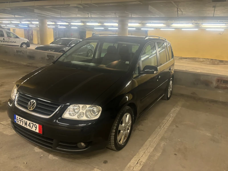 VW Touran 2.0 170кс Автомат, снимка 4 - Автомобили и джипове - 49247727