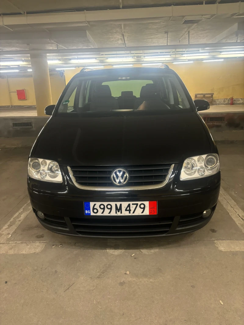 VW Touran 2.0 170кс Автомат, снимка 1 - Автомобили и джипове - 49247727