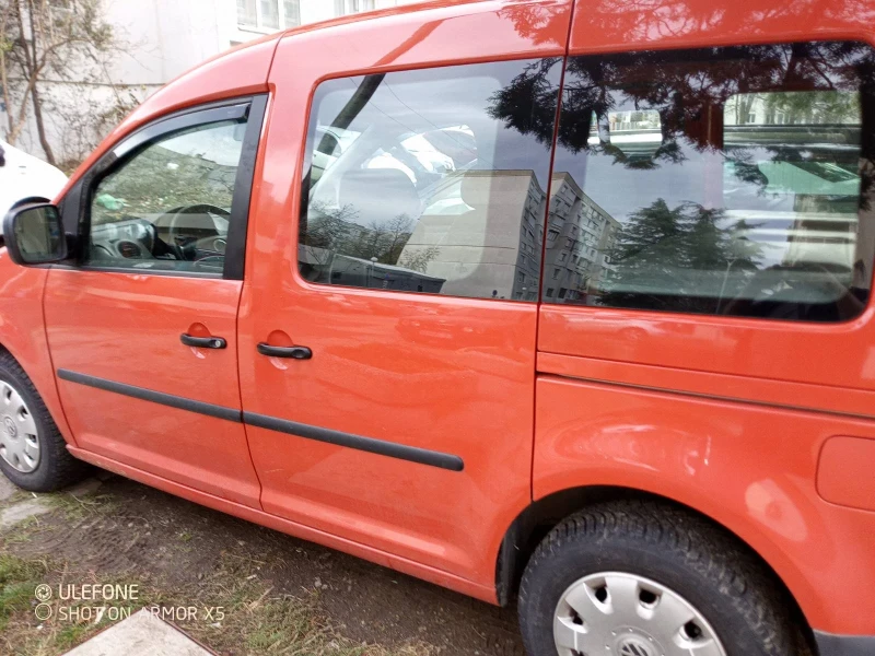 VW Caddy, снимка 7 - Автомобили и джипове - 49277407