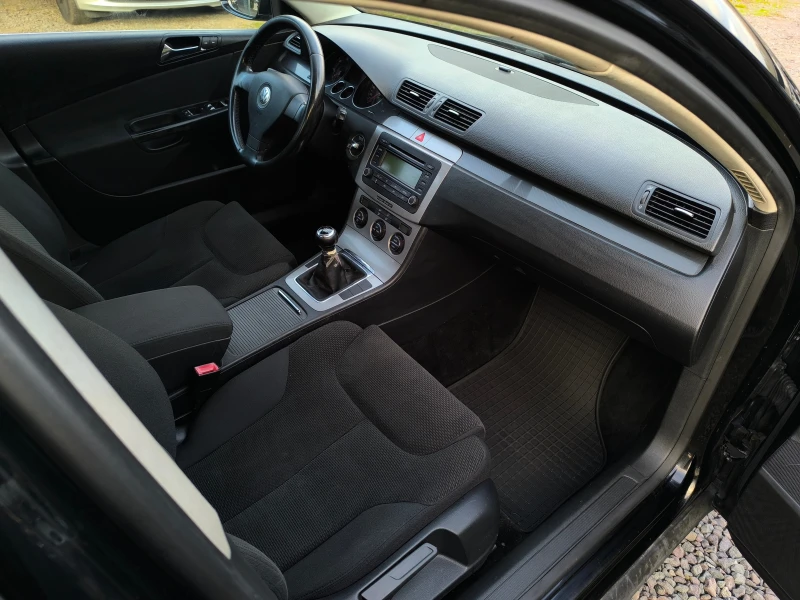 VW Passat 1.9TDI-105кс-КЛИМАТРОНИК-, снимка 14 - Автомобили и джипове - 53112522